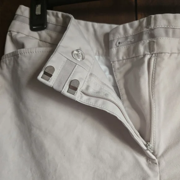 Ann Taylor Curvy Fit Crop Pants, 12 - Picture 5 of 5